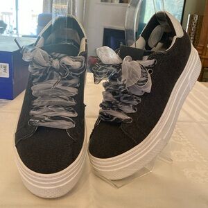 P448 Frozen John Plat black Denim sneakers size 38 - Label states 7.5-8 US